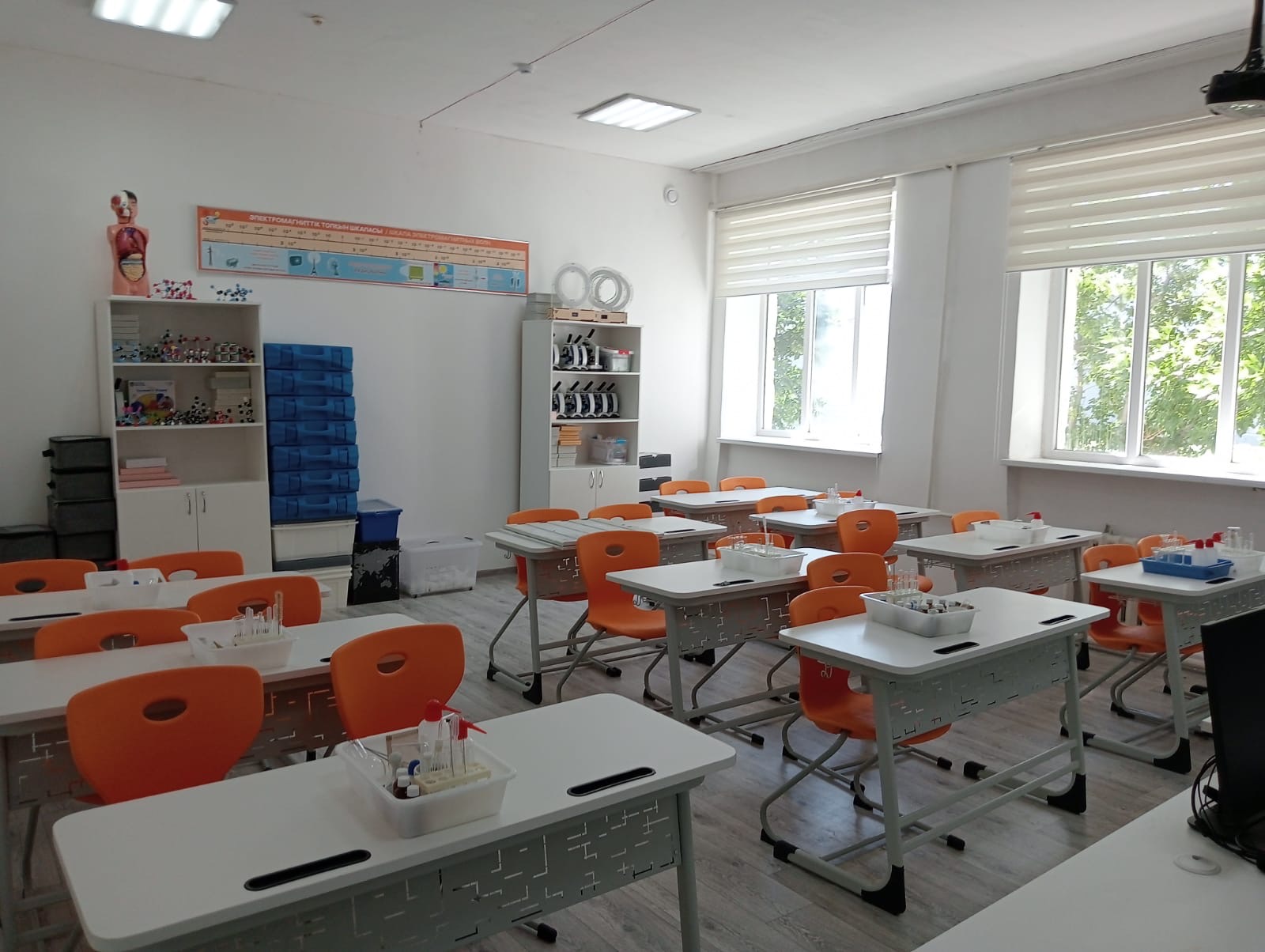 М.Дулатов атындағы мектеп 1